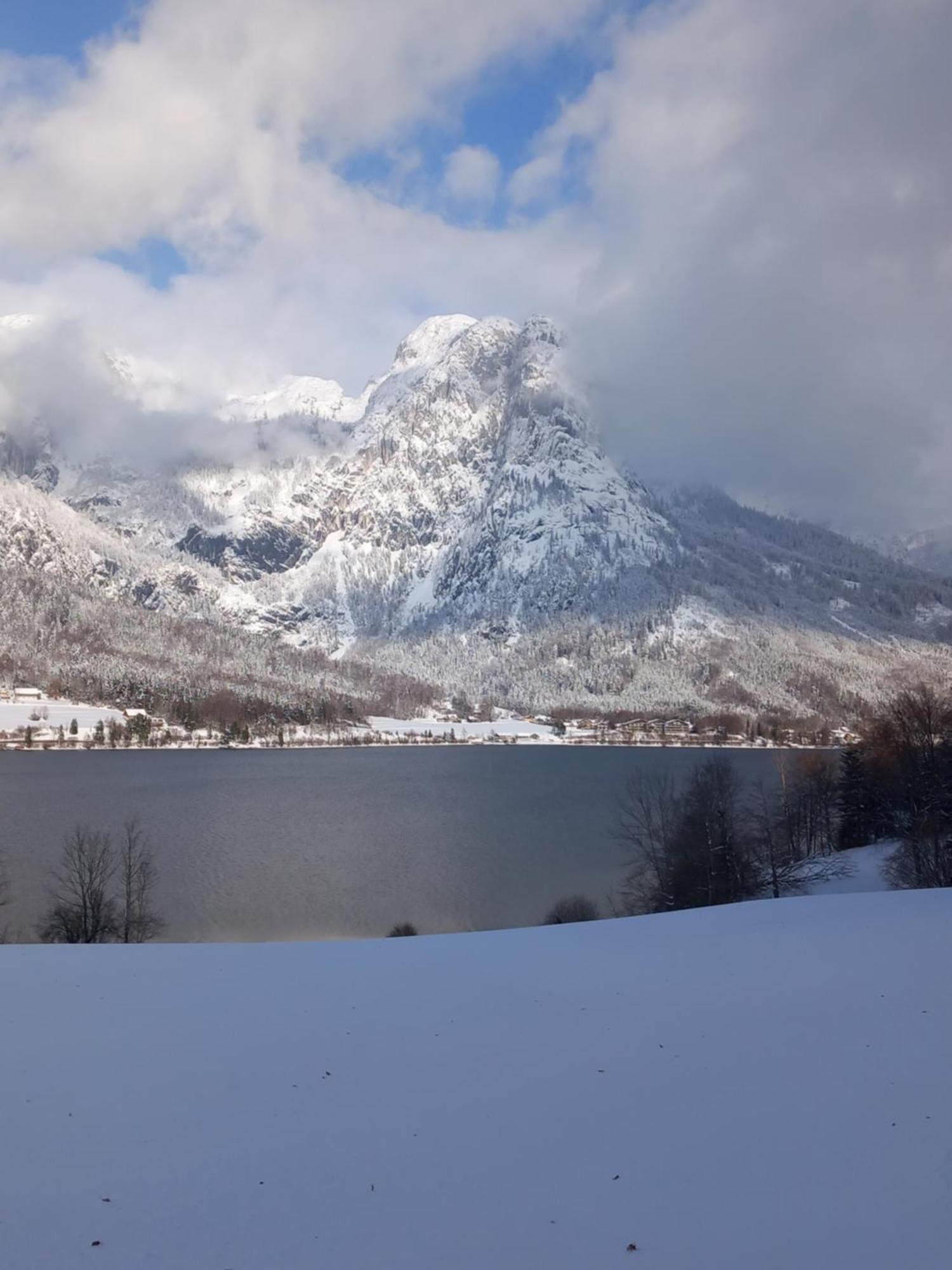 S'Rastl Direkt Mit Bergpanorama Apartment Grundlsee Bagian luar foto
